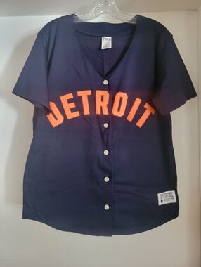 PINK by Victoria's Secret Detroit Tigers Button-Up Jersey